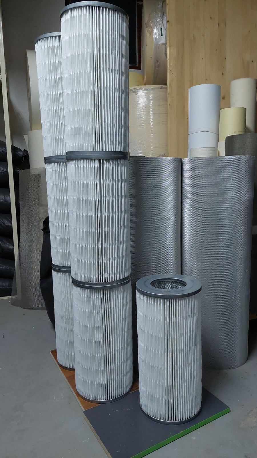 Cartridges for fine filters for biogas