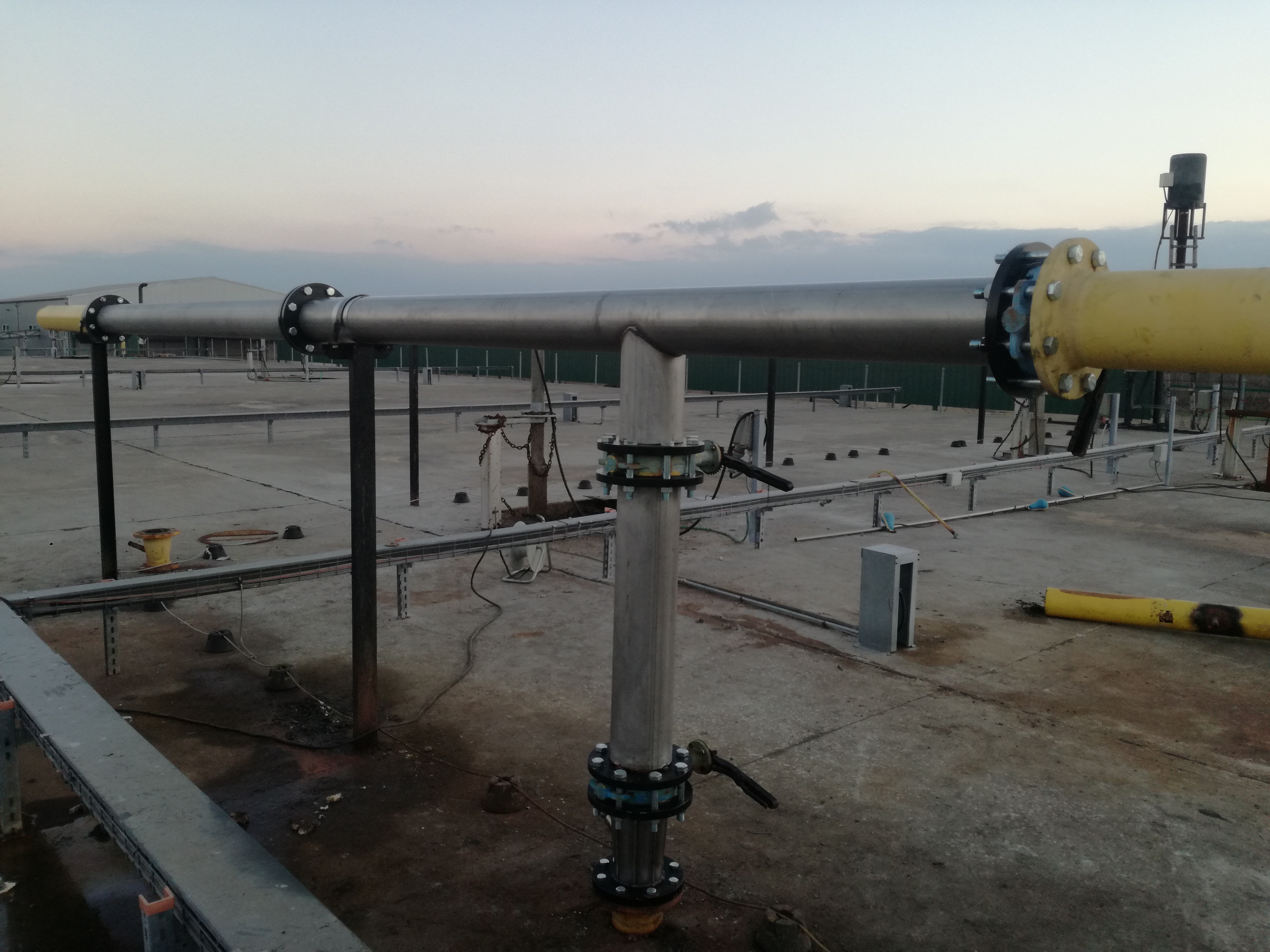 Construction of a prochromic gas pipeline at a plant for the production of biogas