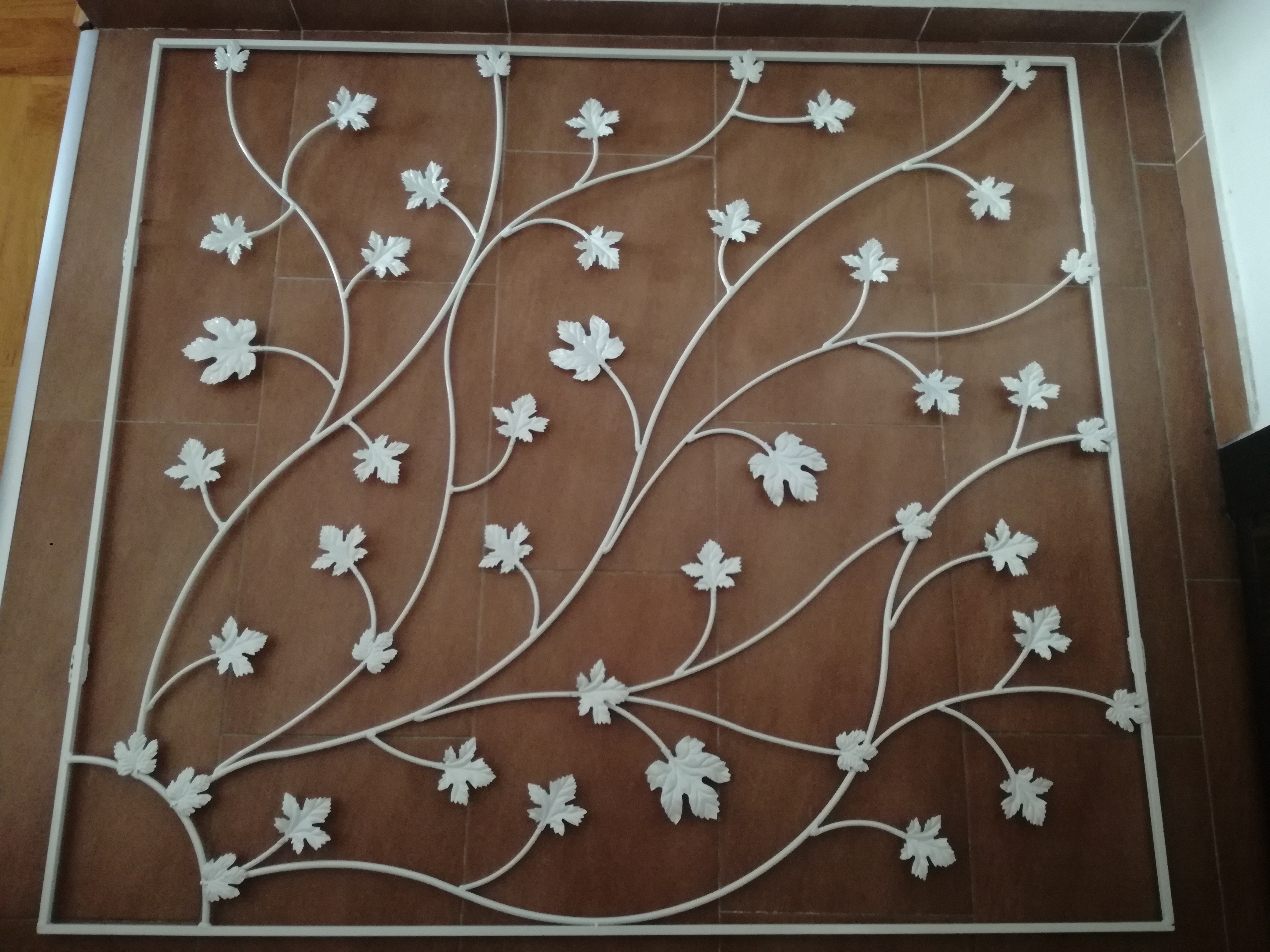 Decorative protective grille